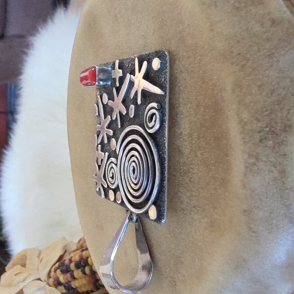 Gorgeous Native American Navajo Coral & Sterling Pendant By Alex Sanchez ❤️🩶 - Picture 4 of 12